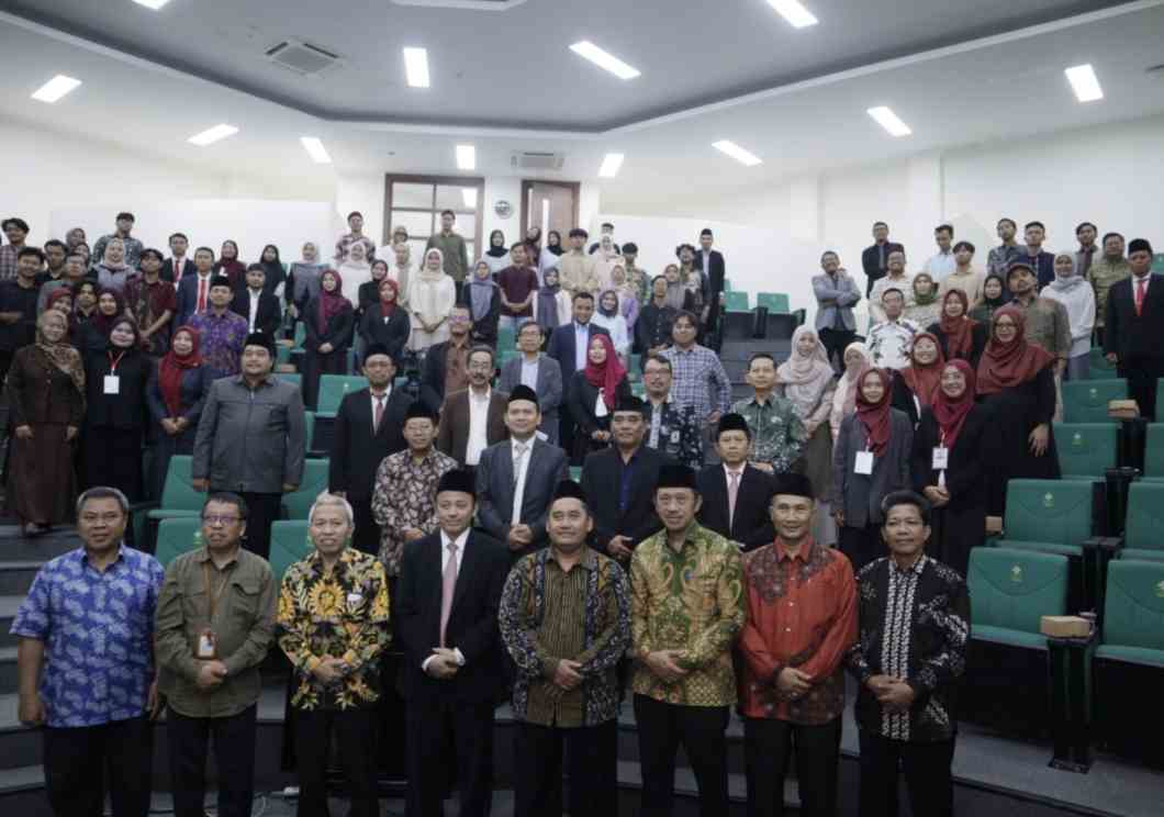 Gandeng 3 Lembaga Jurnal, FISIP UIN Walisongo Kupas Tuntas Demokrasi dan Transformasi Sosial Lewat Gelaran Icon-Demost