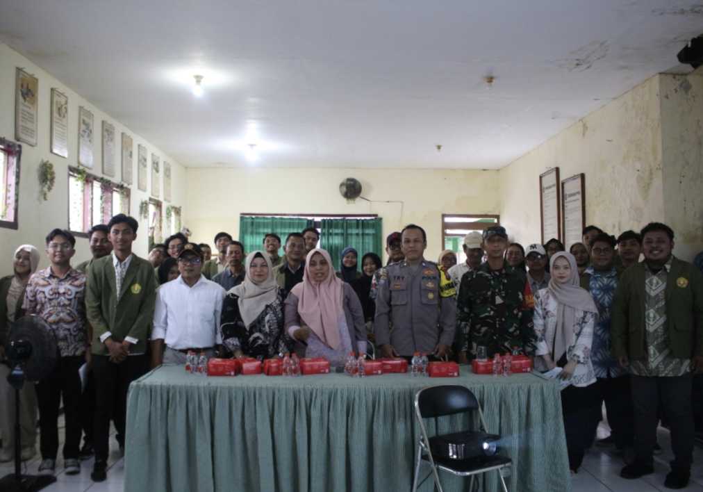 Paparkan Program Kerja Unggulan, Kelompok 38 KKN UPN Veteran Jawa Timur Resmi Diterima di Kelurahan Sidotopo Wetan