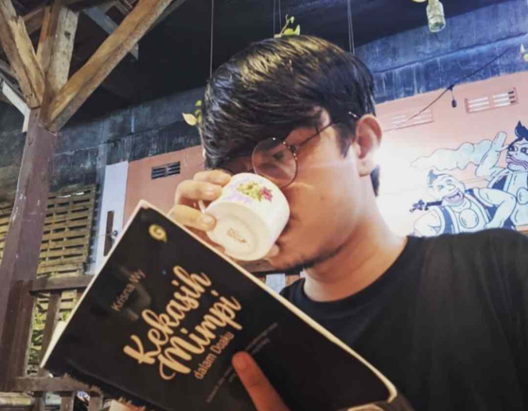 Politisi Seleb, Demokrasi Jadi Konten: Rakyat Cuma Penonton