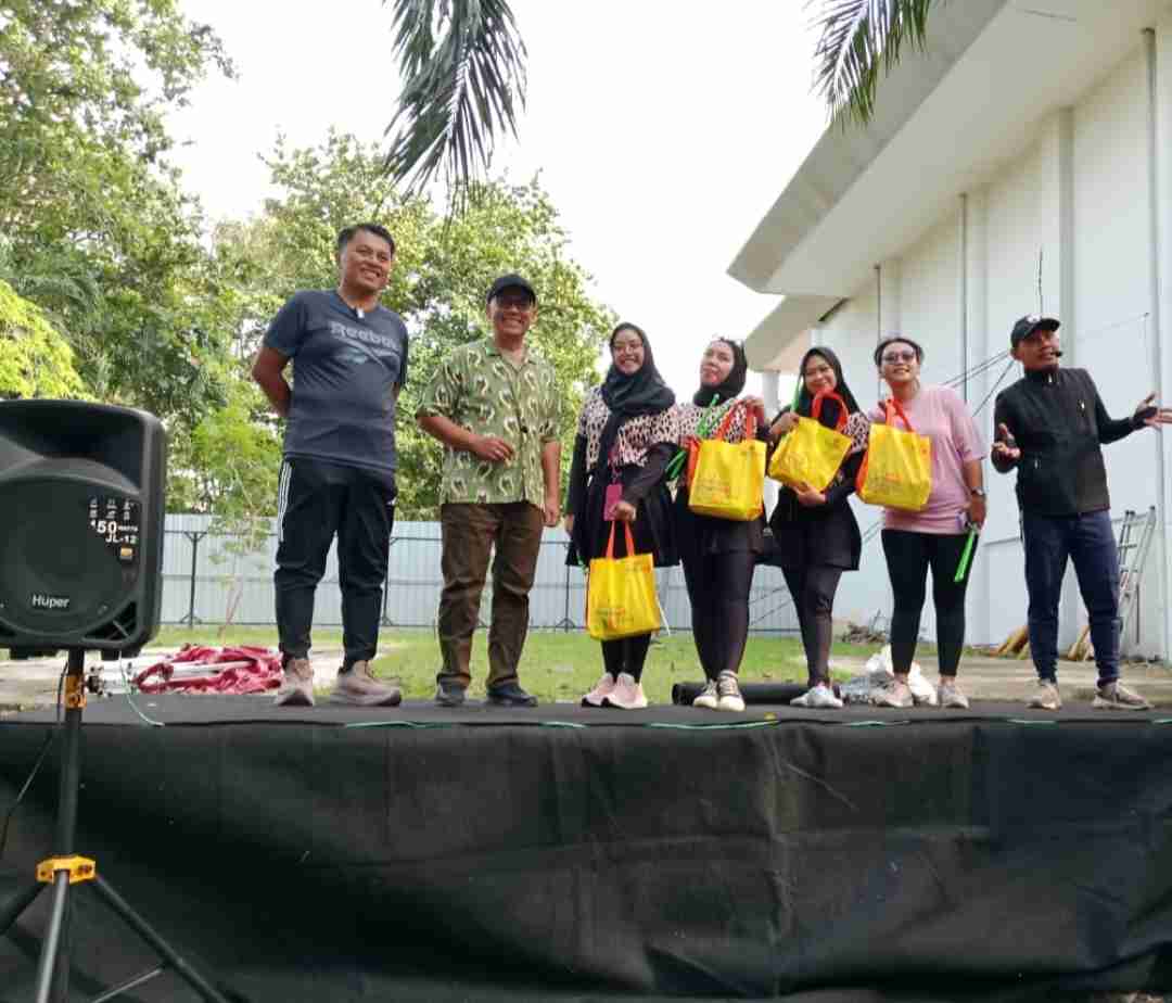 Ade Bhakti Meriahkan Senam Pound Fit di Semarang Zoo
