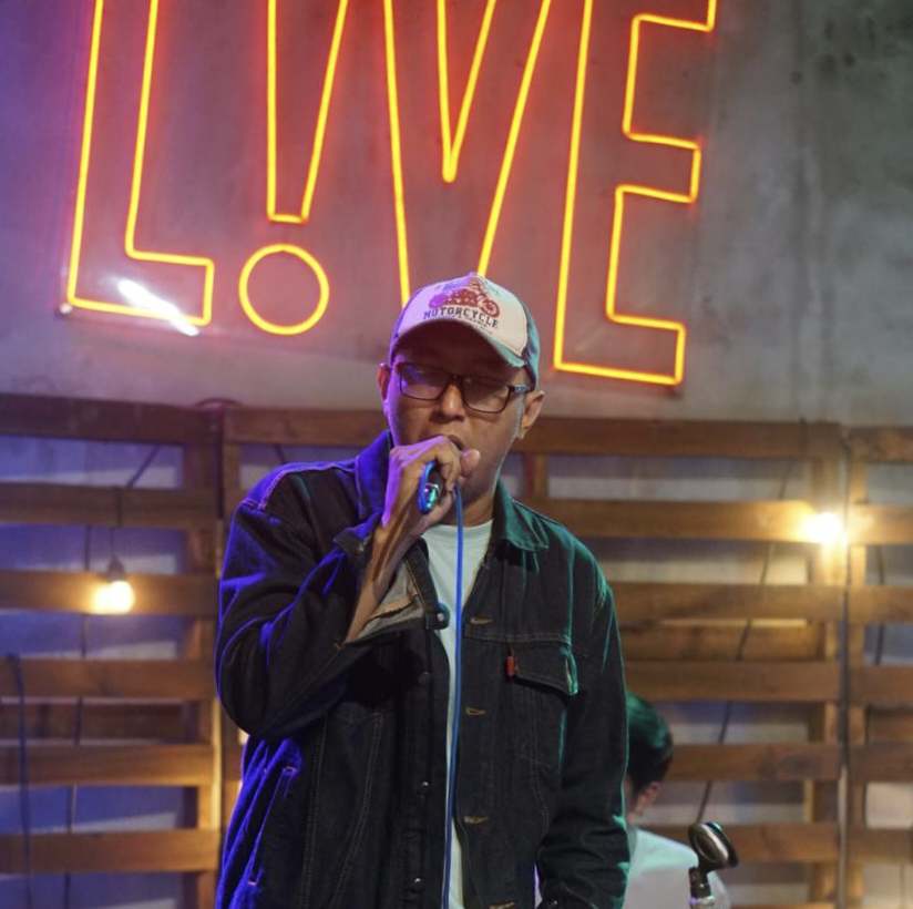 Menggoreskan Kisah Hidup Melalui Musik: Mada Rilis “Cinta Dia Aku Tahu”