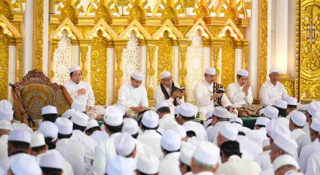 Lautan Putih di Meteseh! Ribuan Jamaah Tumpah Ruah di Haul Akbar & Maulidurrasul Al Fithrah Semarang