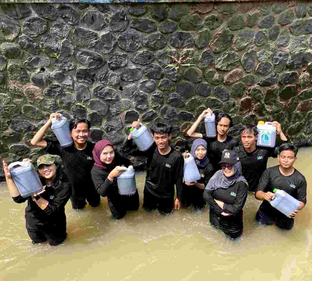 Mahasiswa KKN Unwahas “Sulap” Kedung Pengilon Jadi Destinasi Hits, Tebar 2.000 Ikan & Tanam Mangga Jepang!