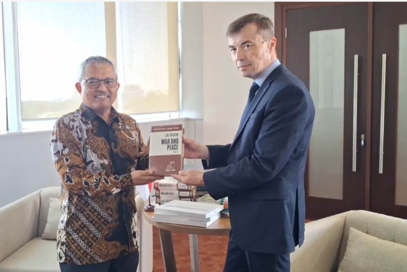 Rusia Hadiahkan Puluhan Novel ke Perpusnas RI, Hadirkan Dunia Sastra dari Pushkin hingga Tolstoy