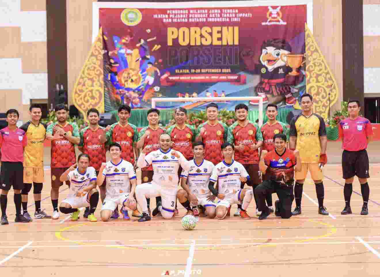 Futsal Surakarta Bikin Geger! Tim Notaris & PPAT Borong Juara 1 Porseni Jateng 2025
