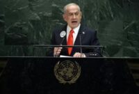 PM Israel Benyamin Netanyahu saat pidato di Sidang PBB, di New York, 2025 (foto: detik.com) 