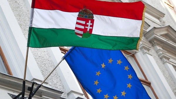 Hungaria di Bawah Tekanan UE: Pemerintah Mencari Jalan Keluar dalam Isu Strategis