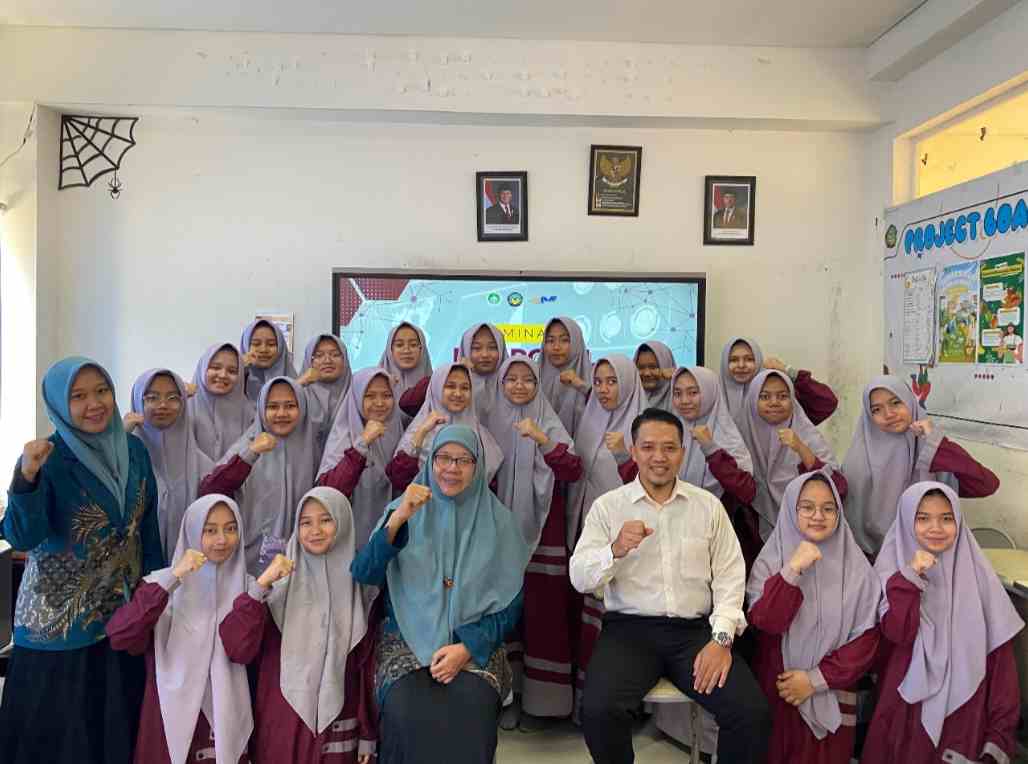 Keren! Siswa MTs Alif Laam Miim Sukses Gelar Seminar Proposal, Didampingi Dosen STKIP Al Hikmah