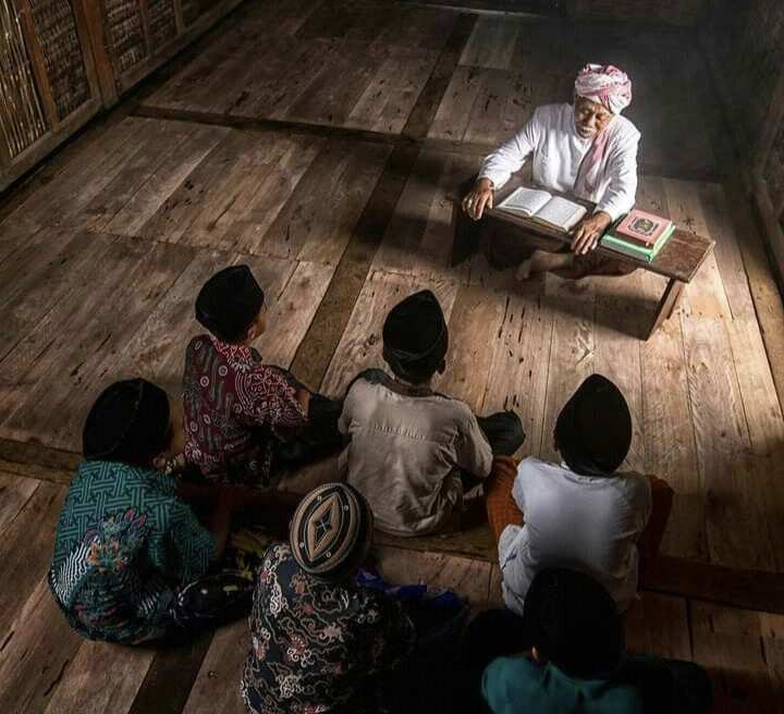 Kyai dan Pesantren, Pilar Peradaban yang Tak Sembarang Bisa Direduksi Media