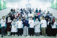 Sesi foto bersama di sela Kuliah Tamu FISIP UIN Walisongo Semarang, Selasa (18/11). (Dok pribadi) 
