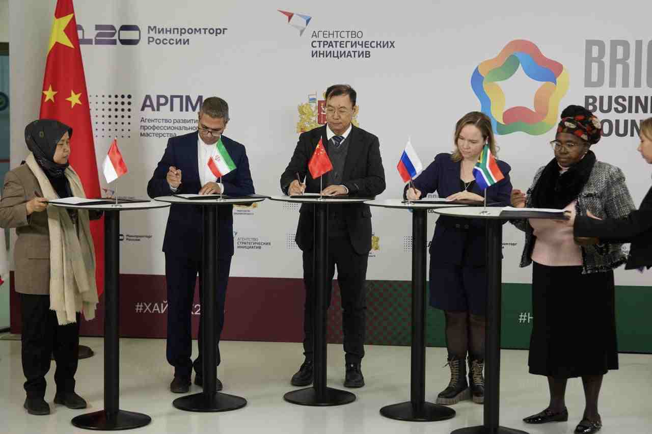 Delegasi Indonesia Raih Peringkat 3 dan Juara Manufaktur dalam Kejuaraan Drone BRICS di Rusia