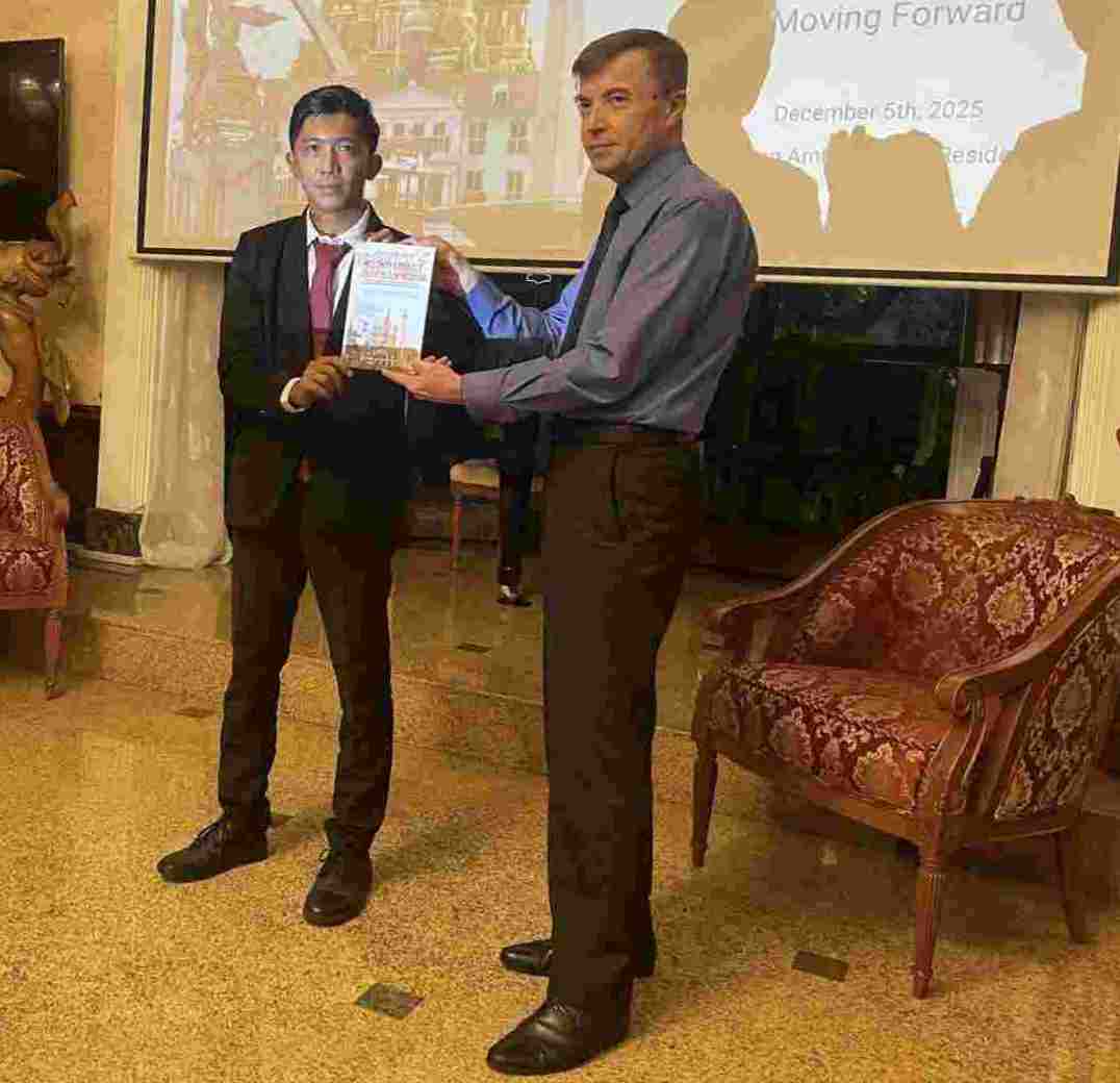 Perkuat Jembatan Sejarah, Buku “Looking Back: Jakarta and Moscow” Dipresentasikan di Kedubes Rusia