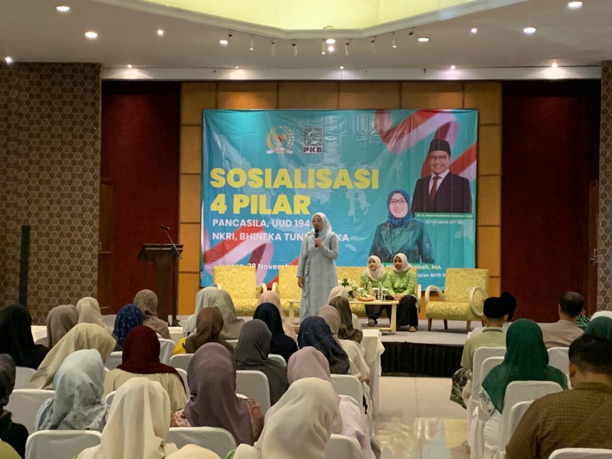 Hindun Anisah dalam Sosialisasi 4 Pilar Kebangsaan di Jepara (doc Mustofa)