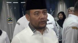 Gubernur Jawa Tengah, Ahmad Luthfi, seusai halalbihalal di lobby gedung A kantor Gubernur Jateng, Rabu (24/3/2026). (Solopos/Adhik Kurniawan)