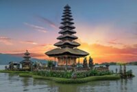 Salah satu destinasi wisata di Pulau Bali. (Gambar: pinterest) 