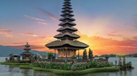 Salah satu destinasi wisata di Pulau Bali. (Gambar: pinterest) 