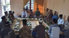 Ilustrasi kegiatan selamatan (selametan) atau kenduri / kenduren. (Dok istimewa) 