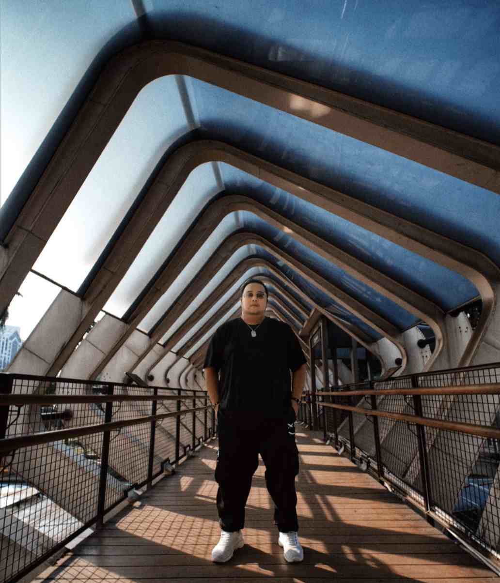 Musisi Malaysia Roy Nair Debut Solo Lewat Single “Jahat” di Indonesia