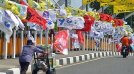 Bendera partai-partai politik di Indonesia. (Gambar: tempo.co) 