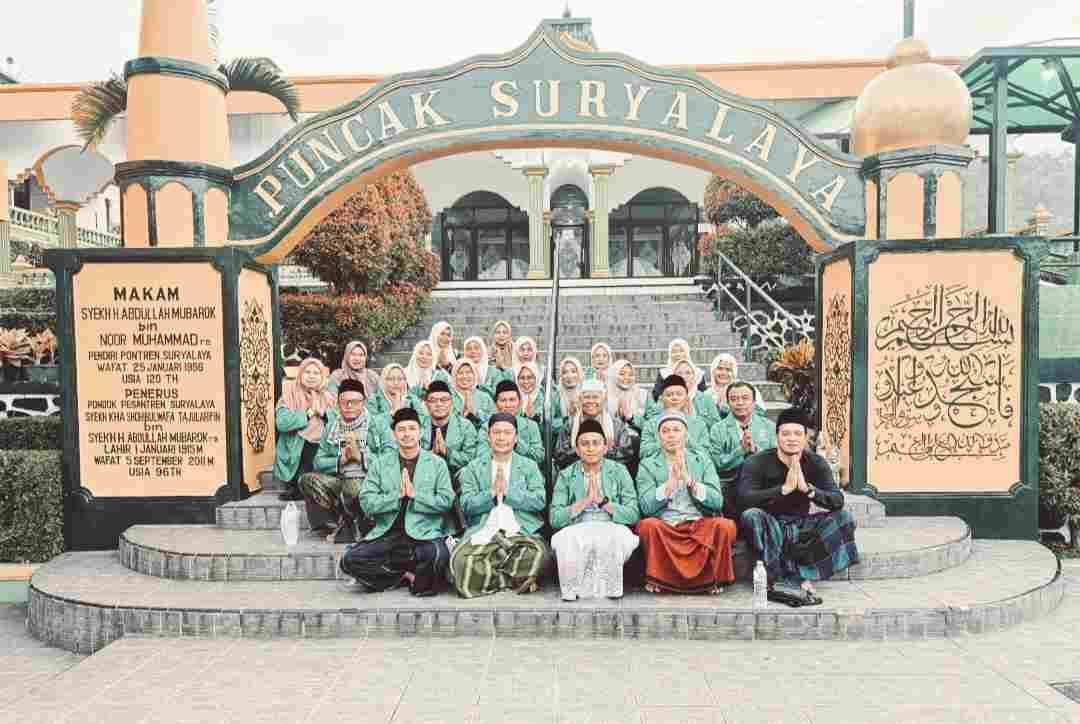 Mahasiswa Pascasarjana MPI-2A IAILM Suryalaya Jalani Riadhoh Spiritual TQN, Perkuat Iman dan Ketakwaan