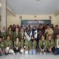 Pembukaan kegiatan Sosialisasi Digitalisasi Marketing UMKM Desa Kalipucang yang dihadiri oleh Sekretaris Desa Kalipucang, Doddy Dwi Susanto, Dosen Pembimbing Lapangan (DPL) Raka Selaksa Charisma Muchammad, S.T., M.T. dan Ir. Sani, M.T., serta Dosen Pendamping Pengabdian Masyarakat Nur Afiqoh Sari, S.A., M.A. bersama peserta kegiatan yang terdiri atas pelaku UMKM dan Kader TP PKK Desa Kalipucang. (25/05/2026).