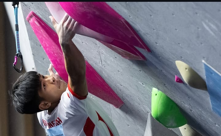 Atlet Panjat Tebing Jatim, Putra Tri Ramadhani Juara Dunia Kejuaraan Panjat Tebing 2026 di Praha Ceko. (Foto: konijawatimur.co) 
