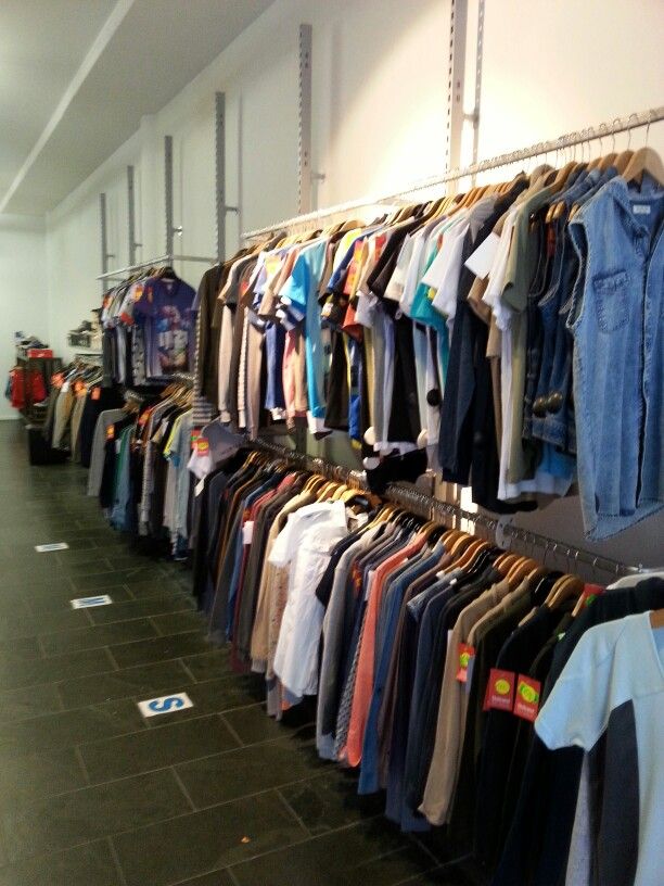 POV: Fenomena  bisnis Thrift di Indonesia. (Gambar: Pinterest) 