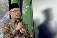 Ketua Umum Pimpinan Pusat (PP) Muhammadiyah Haedar Nashir menghadiri kegiatan di salah satu sekolah Muhammadiyah di Kalurahan Tamantirto, Kapanewon Kasihan, Kabupaten Bantul, Sabtu (4/7). (ANTARA/Agung Dwi Prakoso) 