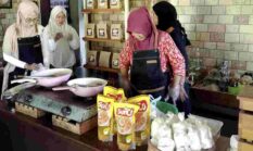 Belajar Meracik Peluang Usaha dari Tepung Kentucky di Balerejo