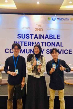 Didampingi WR III, Dua Mahasiswa HES Unwahas Unjuk Gigi sebagai Pembicara Best Practices di Forum Internasional SICS Bali