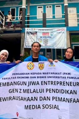 Gen Z Jangan Cuma Cari Kerja, Mahasiswa Unpam Ajak Siswa SMK Berani Bangun Bisnis