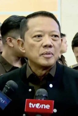 Bagaimana Jika Eks Jampidsus Febrie Adriansyah Dihukum Mati Saja?