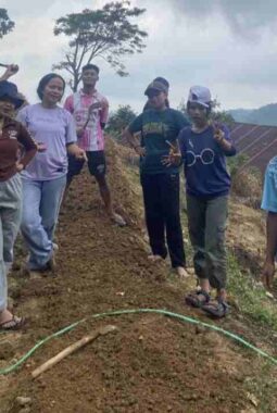 Mahasiswa KKN Gagas Budidaya Sayuran untuk Atasi Stunting di Desa Poco Ri’i, Manggarai Timur