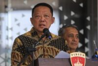 Foto: Jaksa Agung Muda Bidang Tindak Pidana Khusus (Jampidsus), Febrie Adriansyah menyampaikan keterangan saat konferesi pers di Gedung Jampidus, Kejaksaan Agung, Jakarta, Jumat (10/7/2026). (CNBC Indonesia/Faisal Rahman)
