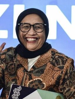 Heboh! Kepala BGN Nanik S Deyang Mundur!