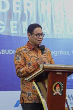 Wamen ESDM Ajak Generasi Muda Buddhis Kawal Ketahanan Energi Menuju Indonesia Emas 2045