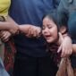 Sosok gadis kecil putri dari KD. Pria yang tewas setelah diduga dikeroyok warga yang menuduhnya mencuri seekor ayam di Banjar Dinas Juwuk Legi, Desa Batunya, Kecamatan Baturiti, Kabupaten Tabanan, Bali, pada Jumat (24/7/2026) dini hari. (Foto: IG @febriantoarifin) 