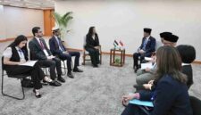 Menlu RI Sugiono dalam pertemuan bilateral dengan Menteri Pembangunan Sosial Palestina Samah Hamad di Manila, Filipina, Rabu (22/7/2026). (Dok. Kemlu RI/ liputan6.com) 