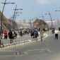 Ribuan migran Maroko yang menyeberang ke wilayah Ceuta. (Foto: Reuters/ Detik.com) 
