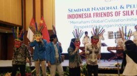 Perform Tari Gambang Kromong, tari Khas Betawi yang melekat dengan lagu Ondel-ondel./ dok suaramuda.net