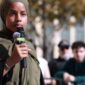Soumaya Sarré, penggerak demo pelajar di Paris. (Foto: AFP/ CNN Indonesia) 